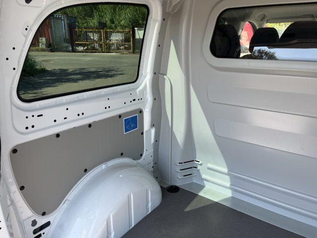 MERCEDES-BENZ Vito Doppia cabina 6 posti furgone