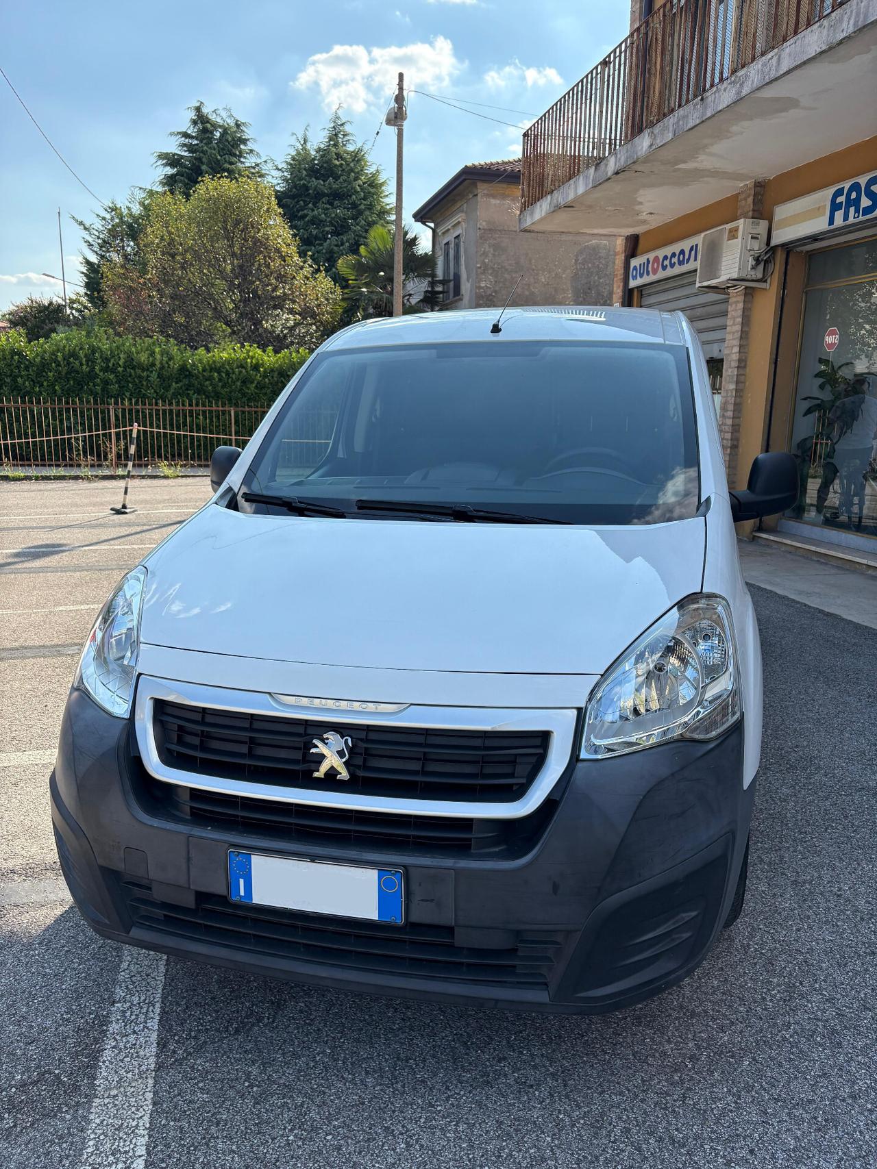 PEUGEOT Partner - 2018