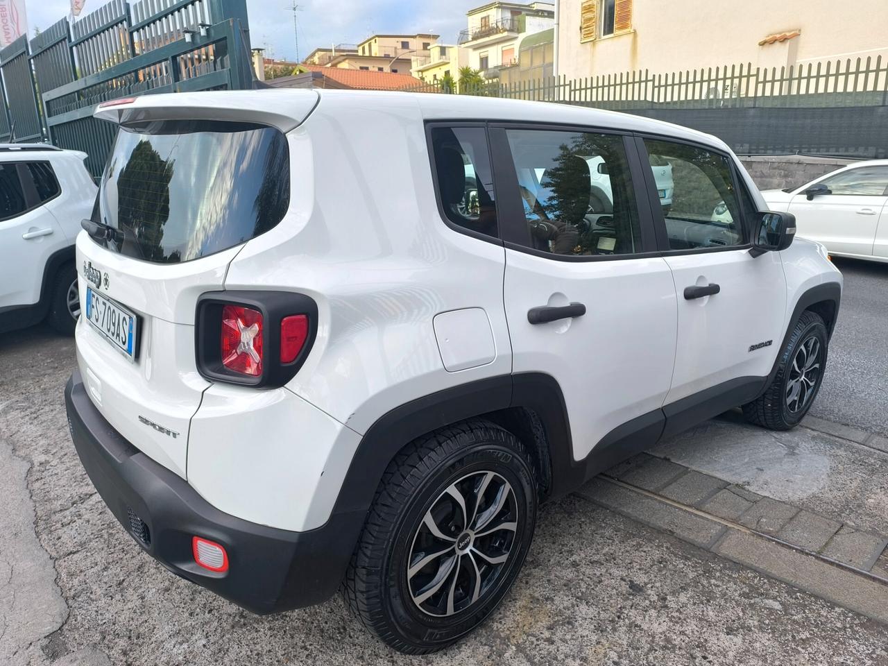 Jeep Renegade 1.6 E-TorQ EVO Sport