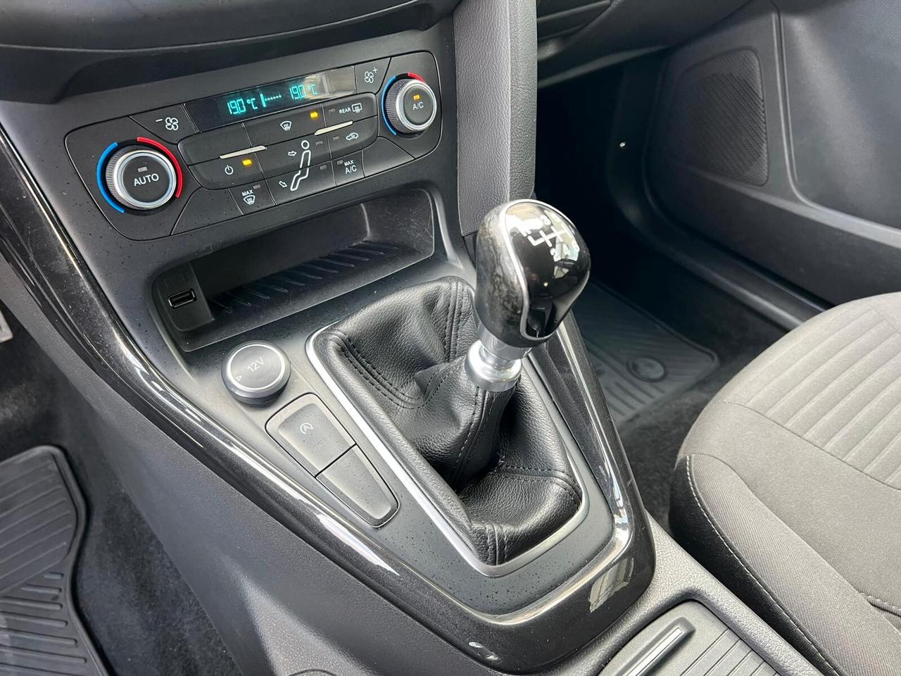 FORD FOCUS 1.5 TDCi 95 CV 2016!!! TITANIUM!!!