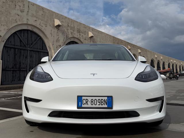 TESLA Model 3 PERFORMANCE NAVI+PELLE+PINZE ROSSE+SPOILER