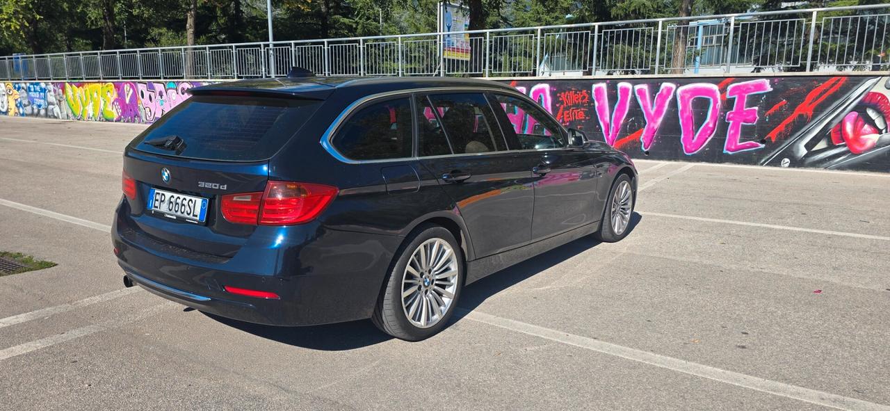 Bmw 320 320d Touring luxury autom serie 3