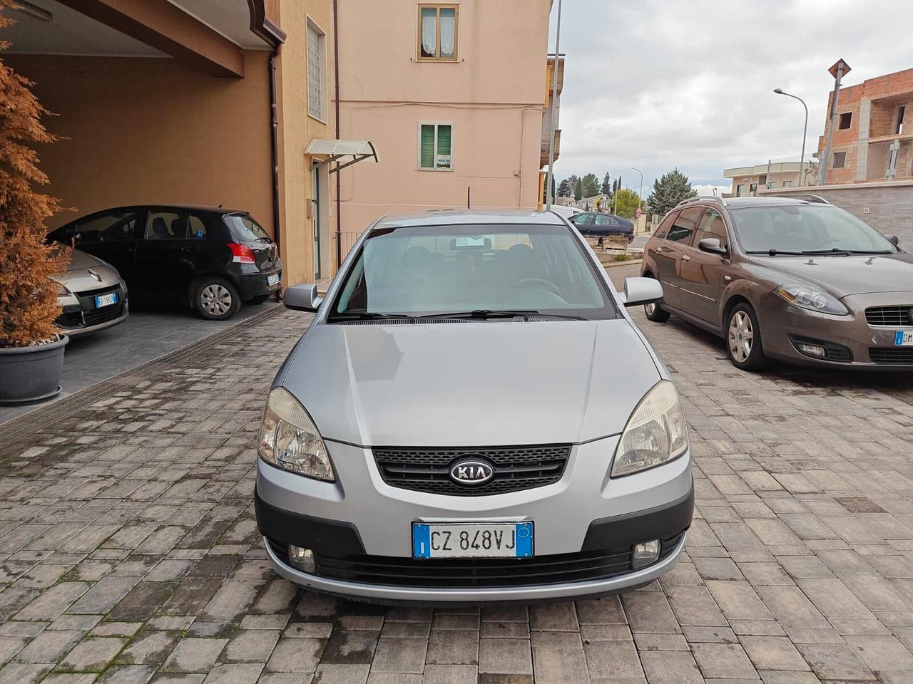 Kia Rio 1.5 16V CRDi 5p. EX Challenge