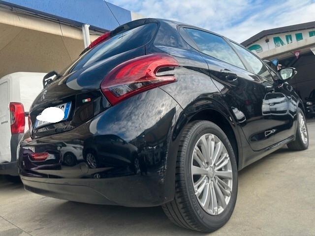 PEUGEOT 208 ALLURE 12/2017