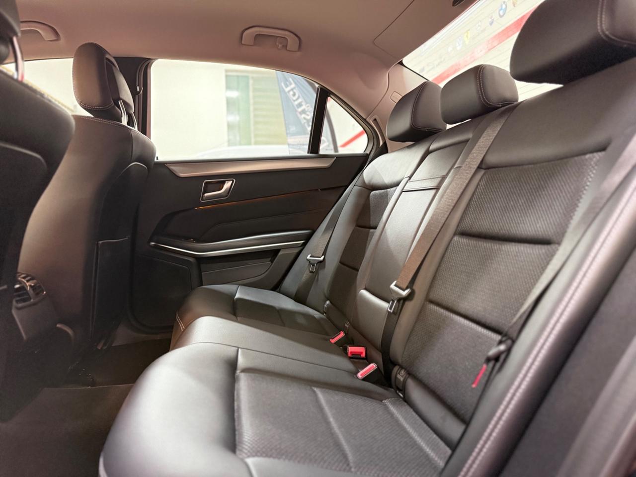 Mercedes-benz E 220 BlueTEC Automatic Sport