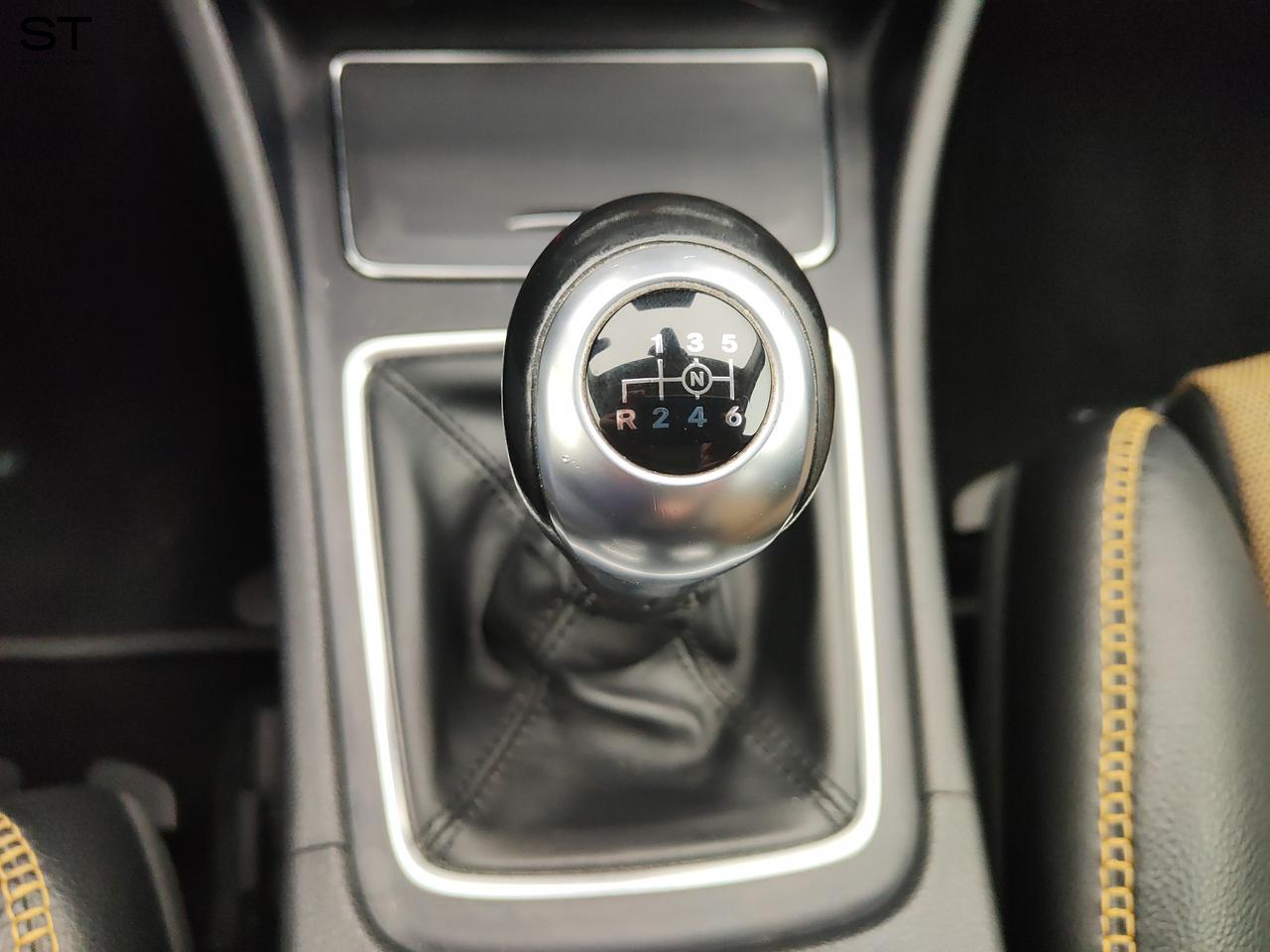 Mercedes-Benz GLA (X156) - GLA 180 d Executive