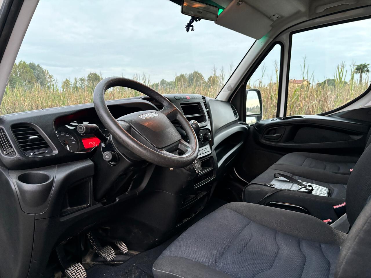 IVECO DAILY DOPPIA CABINA 7 POSTI