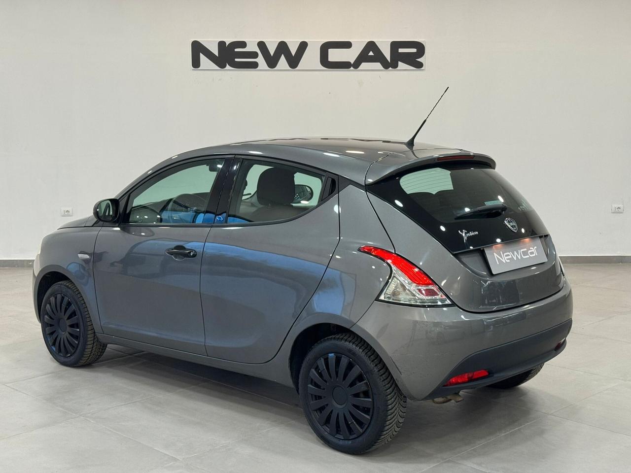 Lancia Ypsilon 1.2 69 CV 5 porte GPL Ecochic Gold