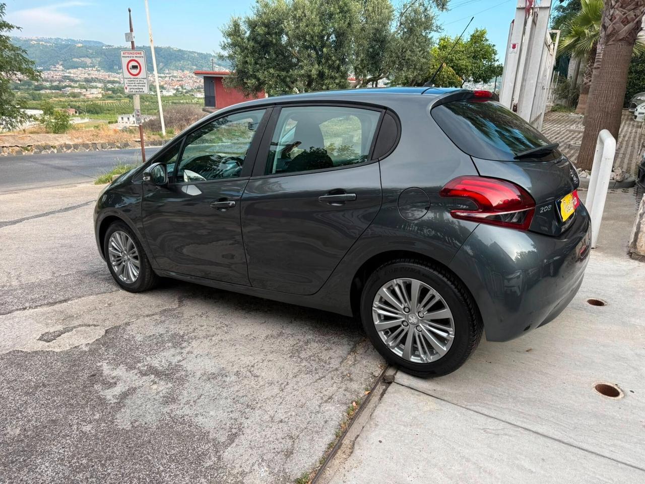 Peugeot 208 PureTech 82 5 porte Access