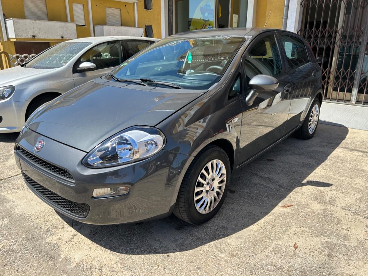 Fiat Punto 1.2 8V 5 porte Street NEOPATENTATI 2017!!