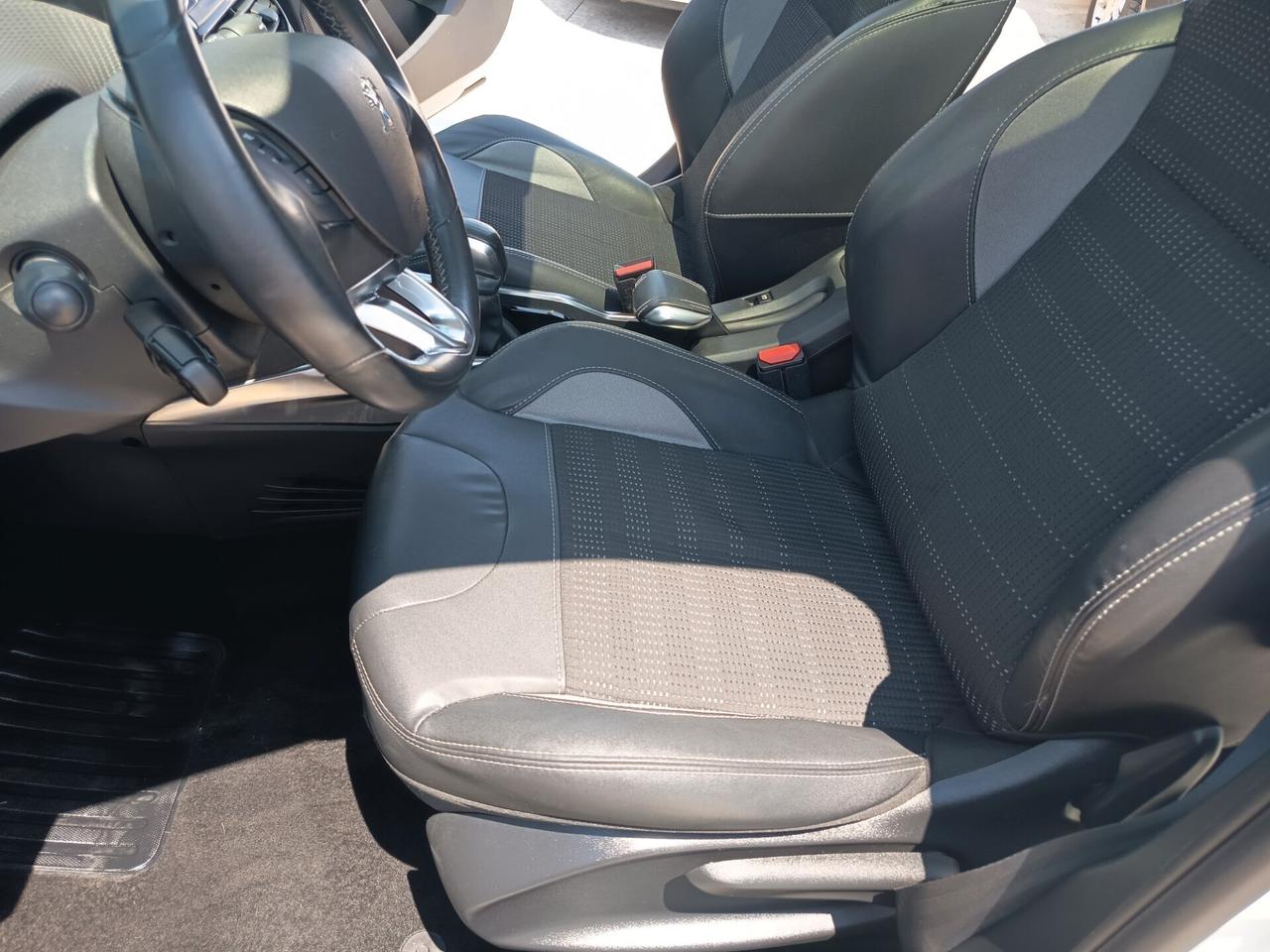 Peugeot 2008 1.6 e-HDi 92 CV Stop&Start Allure