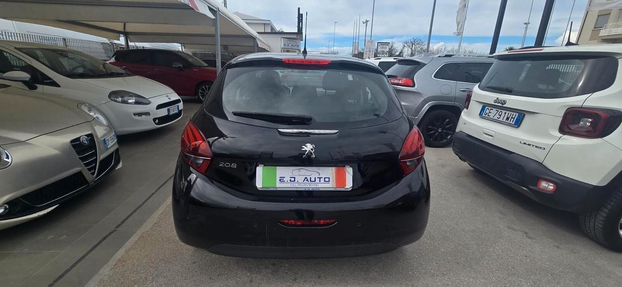 Peugeot 208 PureTech 82 5 porte Allure