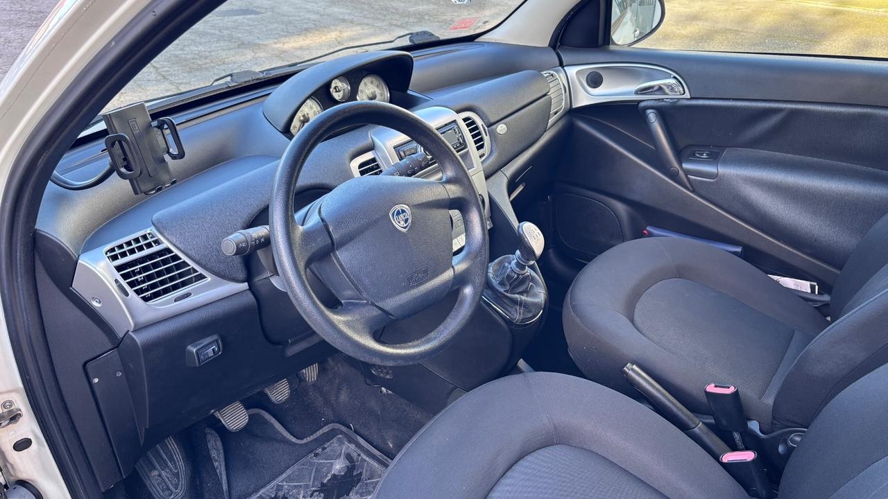Lancia Ypsilon 1.4 Unyca Ecochic GPL