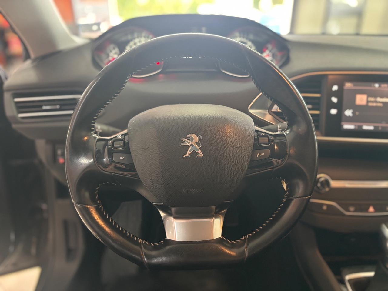 Peugeot 308 BlueHDi 120 S&S EAT6 SW Allure cambio automatico