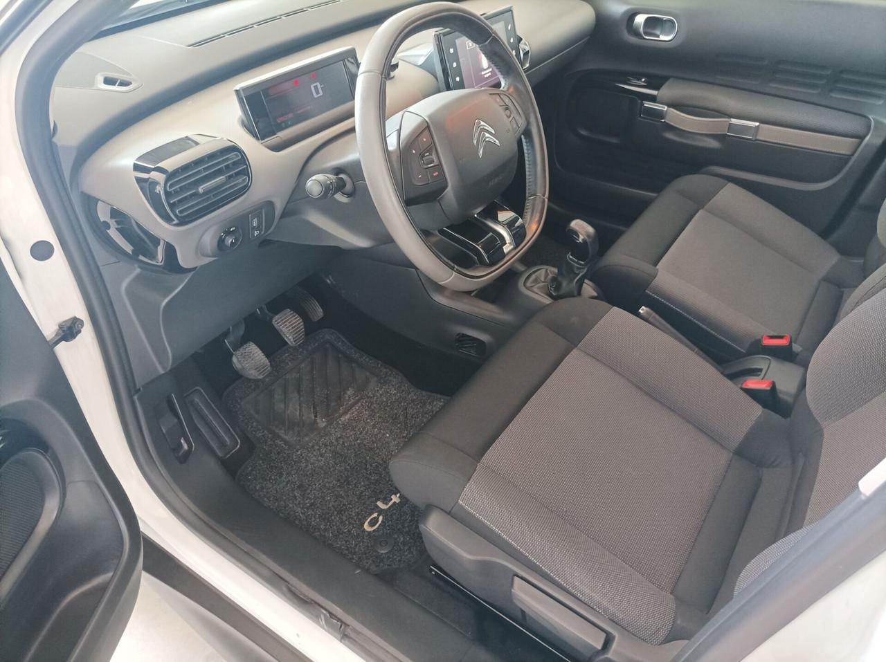 Citroen C4 Cactus BlueHDi 100 Shine 01/2017