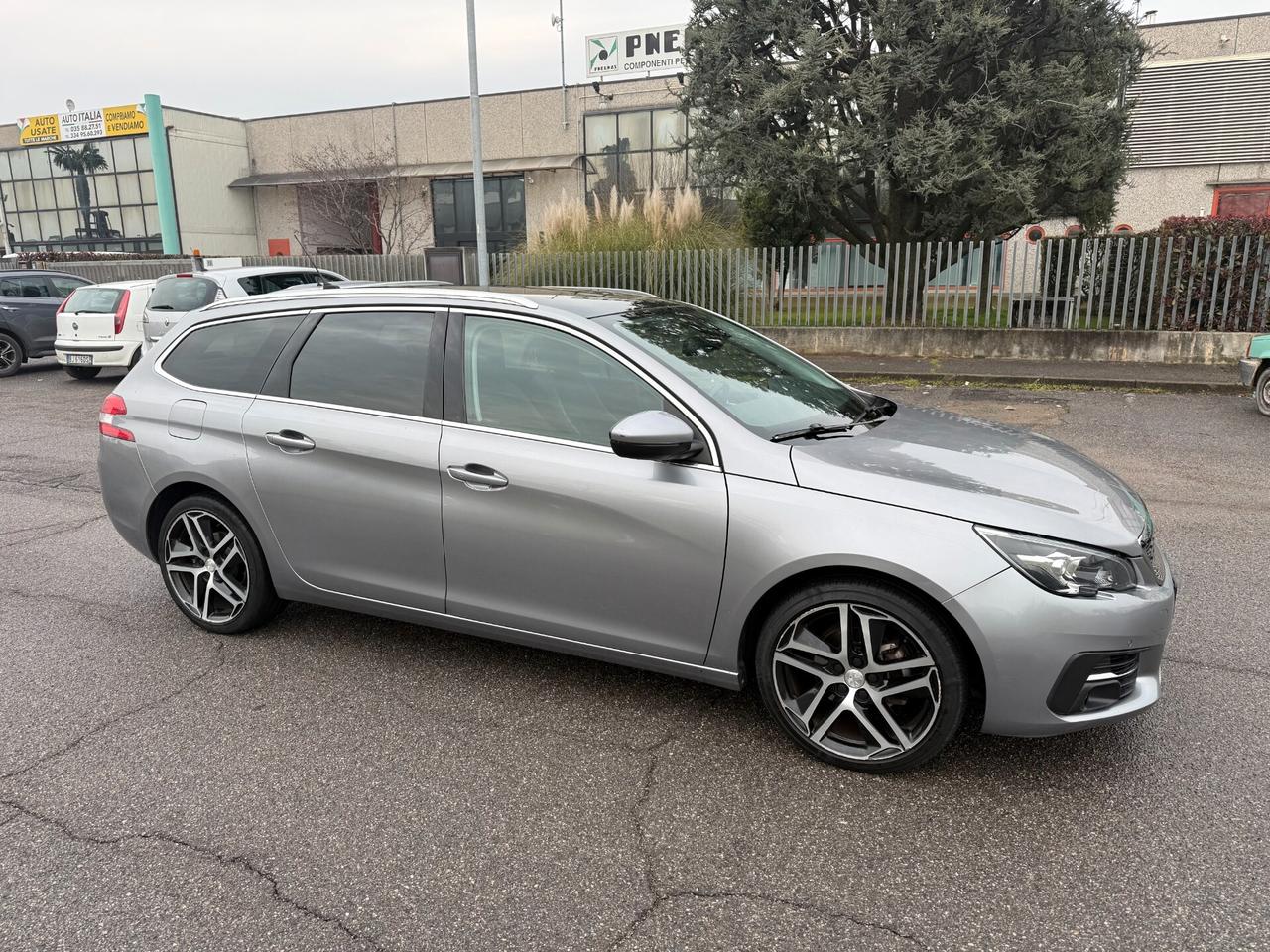 Peugeot 308 BlueHDi 120 S&S EAT6 SW GT Line*NAVI*EURO6B*