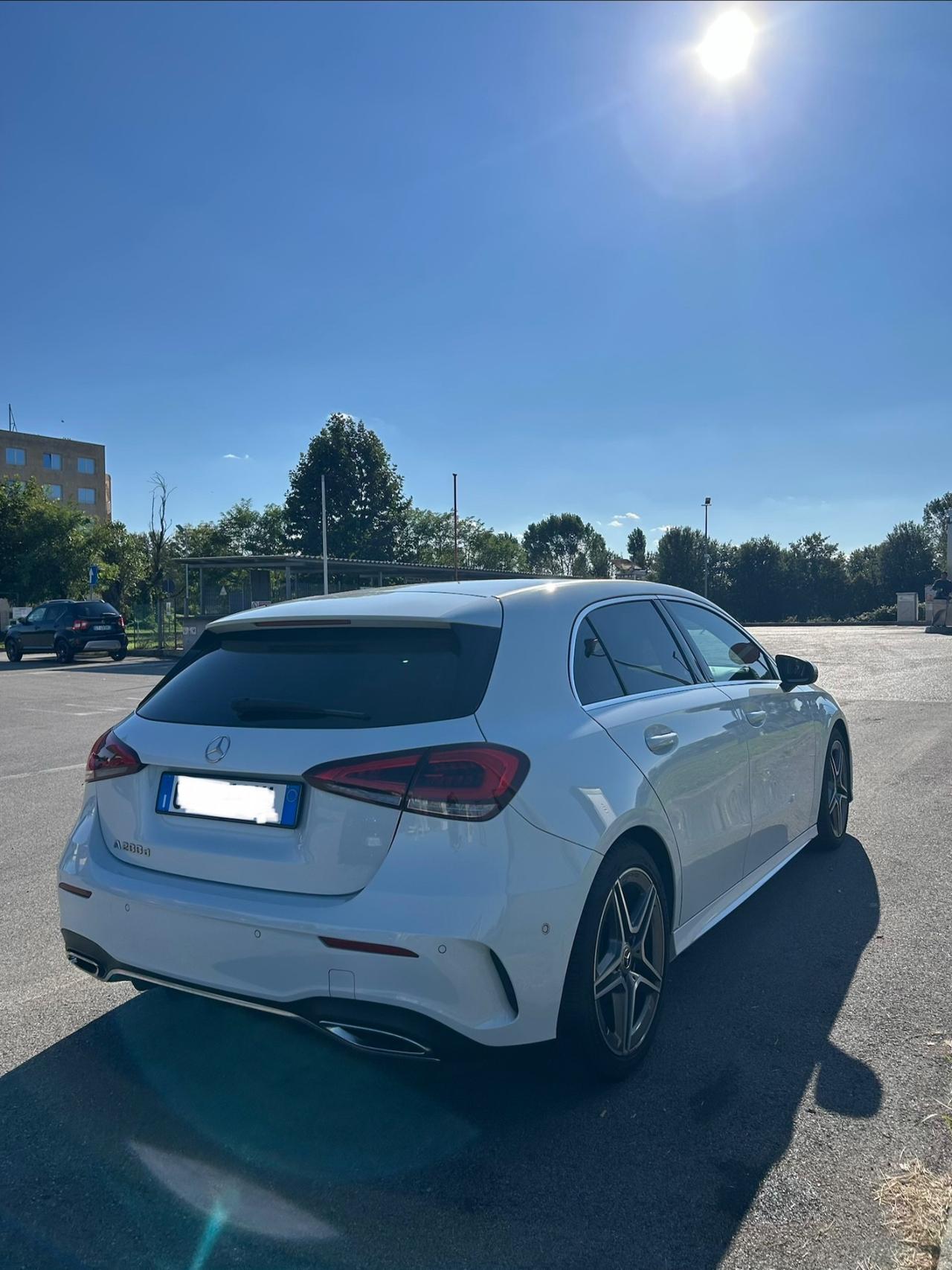 Mercedes-benz A 200d Premium Plus AMG