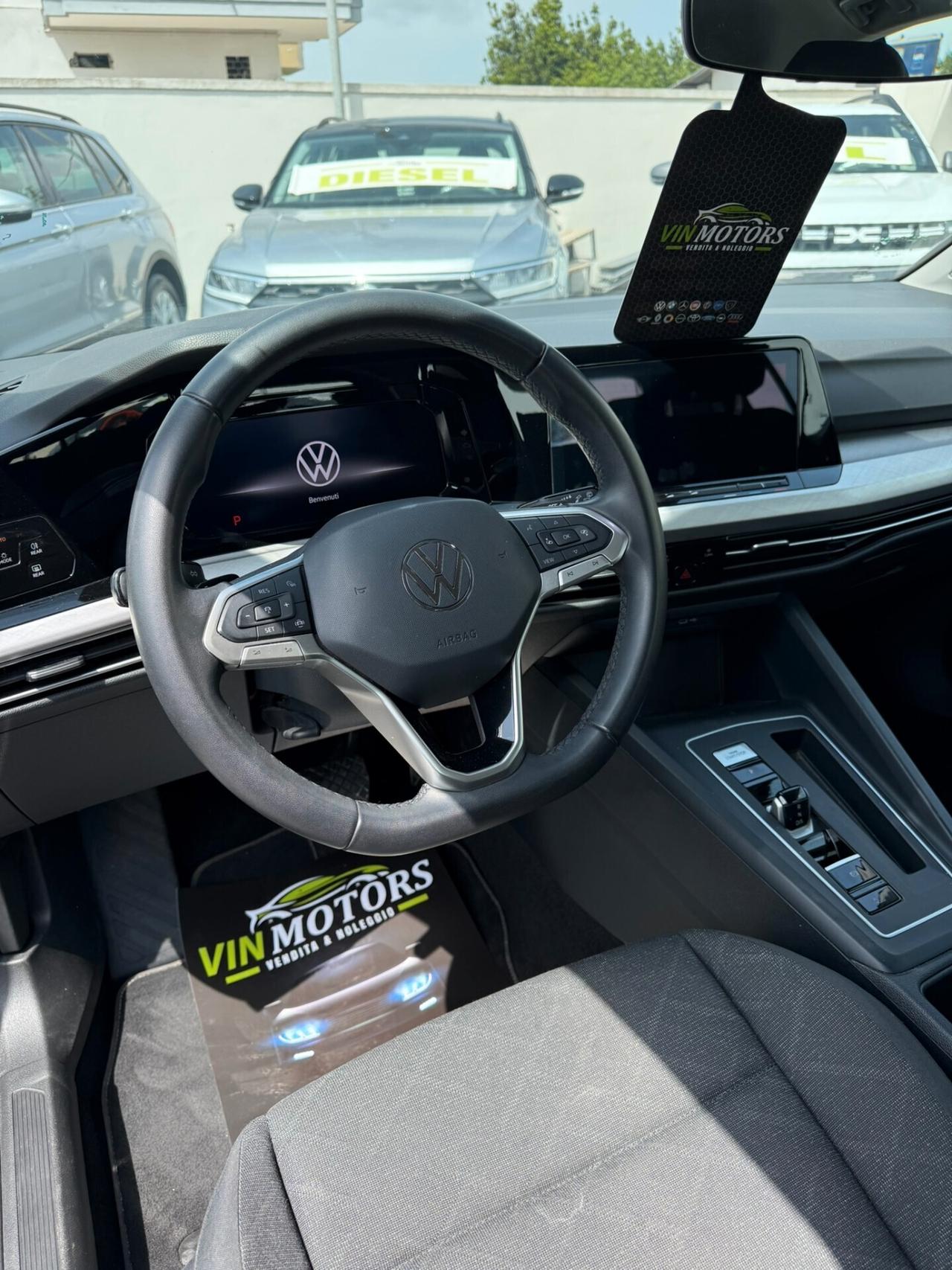 Volkswagen Golf 2.0 TDI 115 CV SCR Life 02/2024