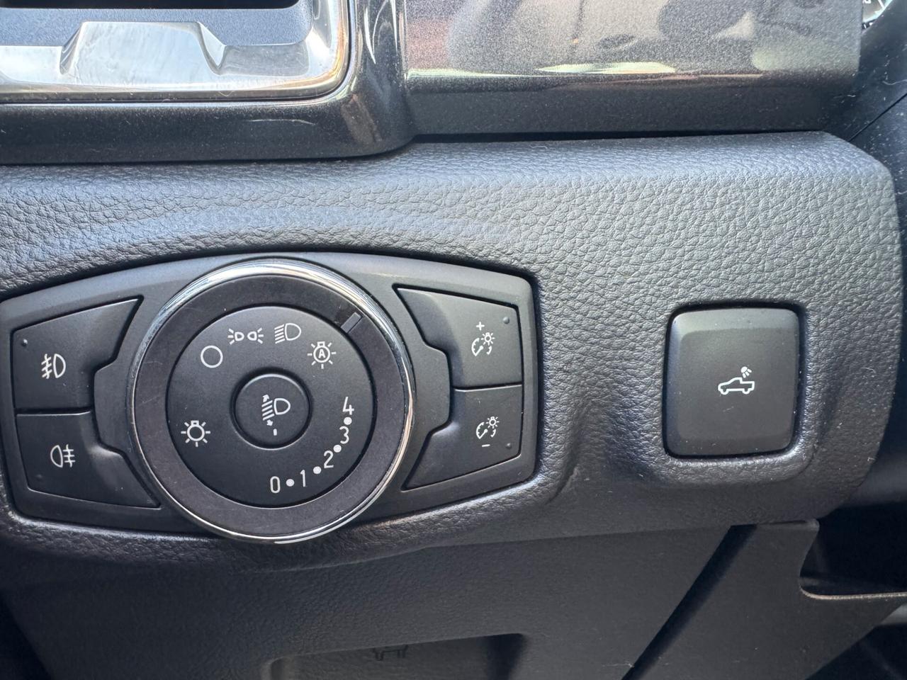 Ford Ranger Wildtrak 2.0 EcoBlue 170CV + Hard Top