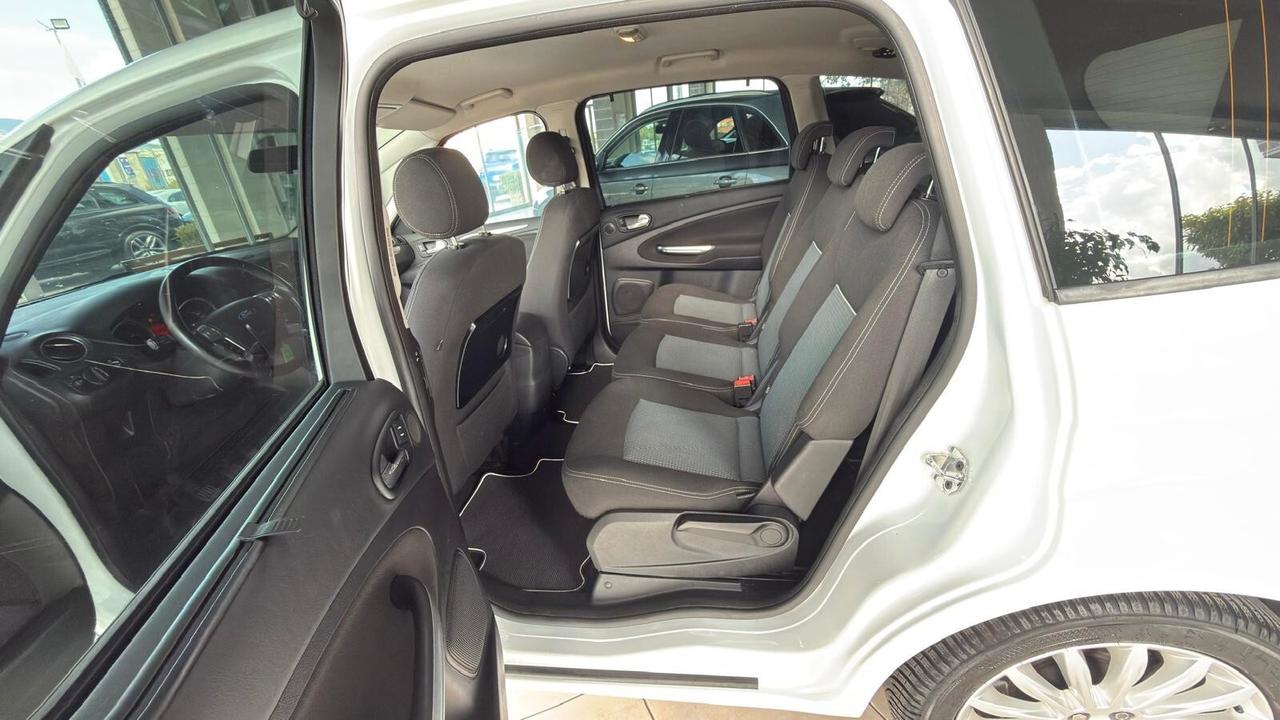 Ford S-Max 2.0 TDCi 163CV New Titanium