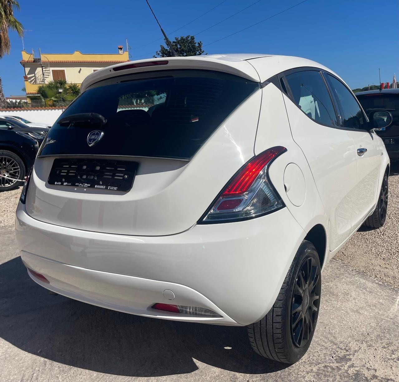 Lancia Ypsilon Gold 1.2 Fire 69cv