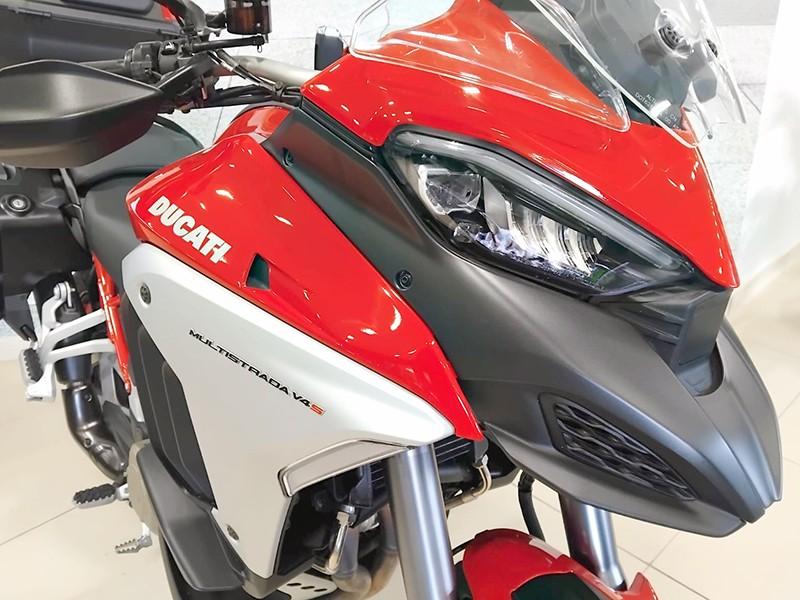 Ducati Multistrada V4 1200 S Travel & Radar