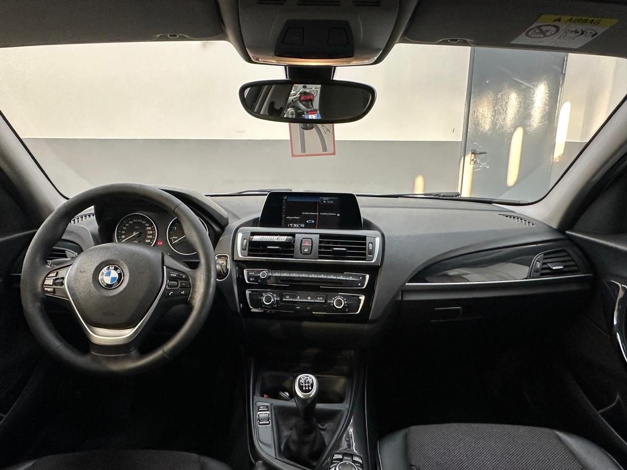 Bmw 116 116d 5p. Urban