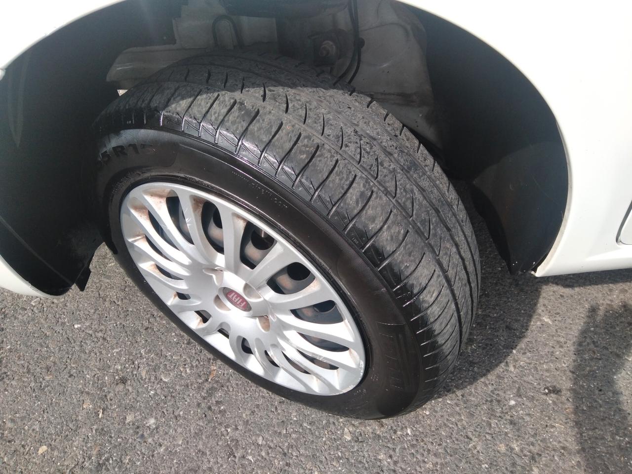 Fiat Punto 1.4 8V 77cv 5 porte Natural Power Street x neopatentati