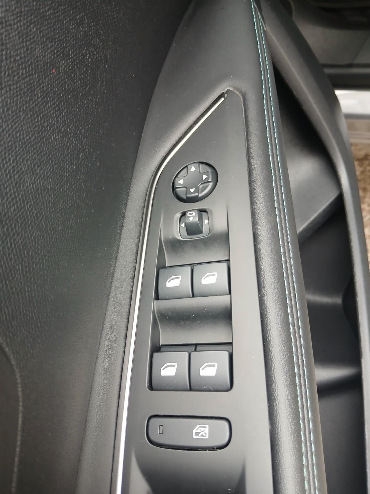 Peugeot 3008 BlueHDi 130 S&S EAT8 Allure Pack