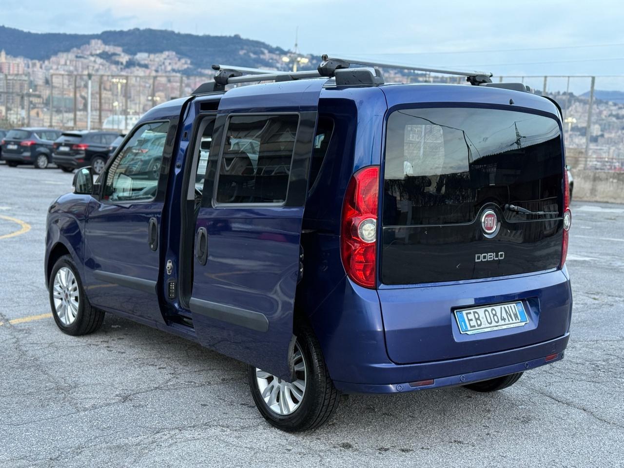 FIAT DOBLO 1.3 MJT 5 POSTI AUTOVETTURA 2010 - TOP DI GAMMA