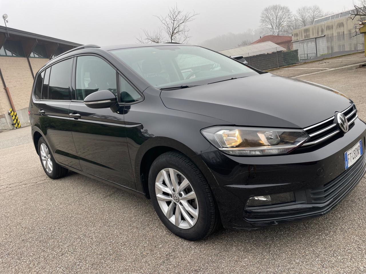 Volkswagen Touran 1.6 TDI 115 CV SCR DSG Executive BlueMotion Tech.