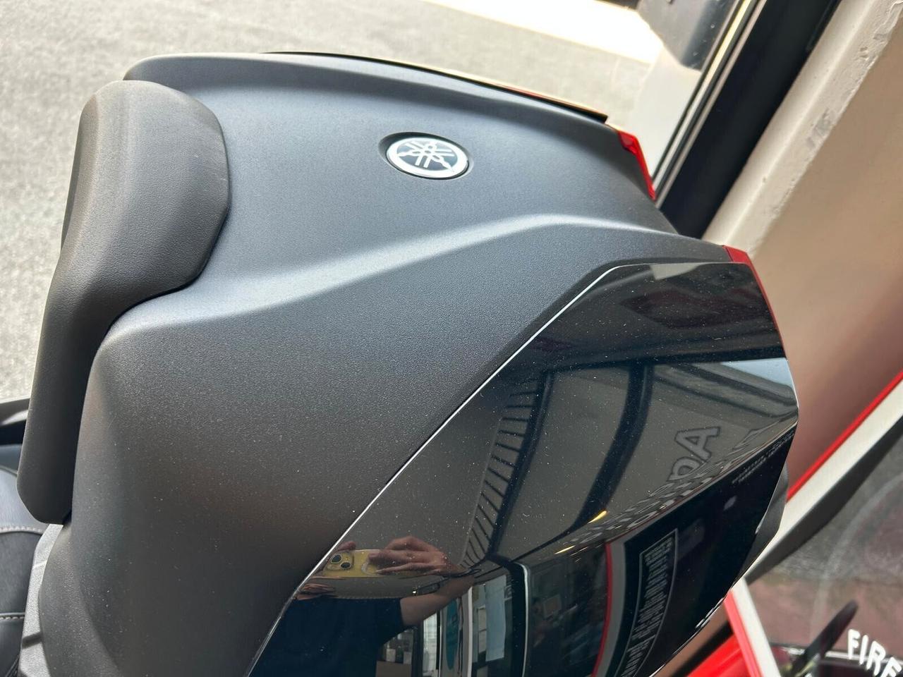 Yamaha X-Max 300 TECH MAX 1800 KM