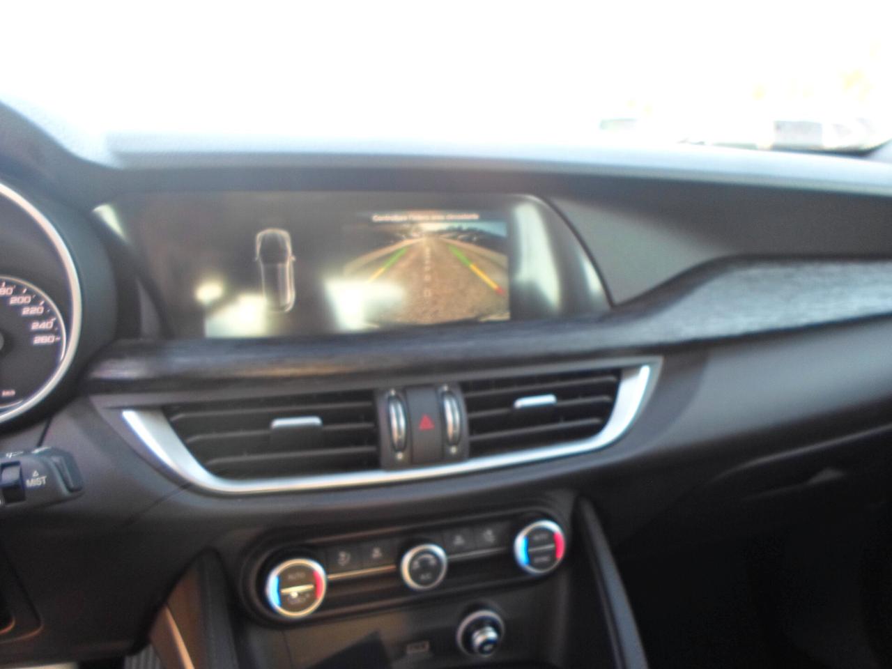 Alfa Romeo Stelvio 2.2 Turbodiesel 190 CV AT8 Q4 Business