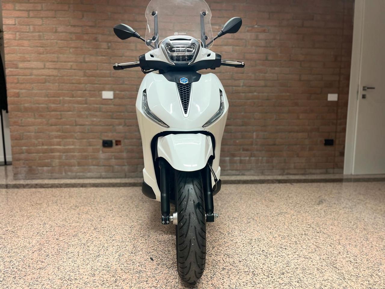 Piaggio Beverly 400 HPE