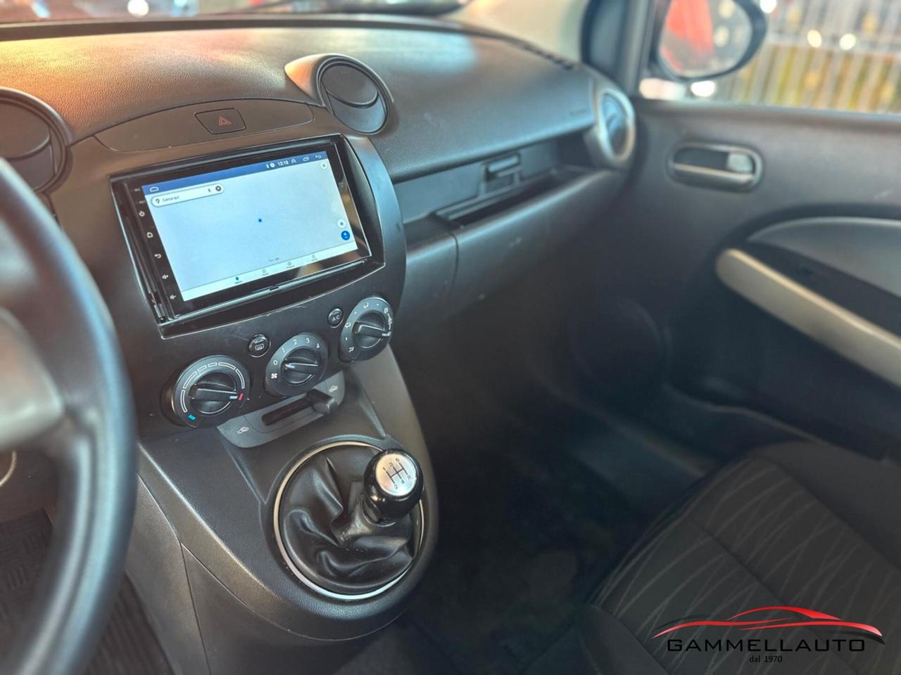 Mazda 2 1.3 Play 75cv