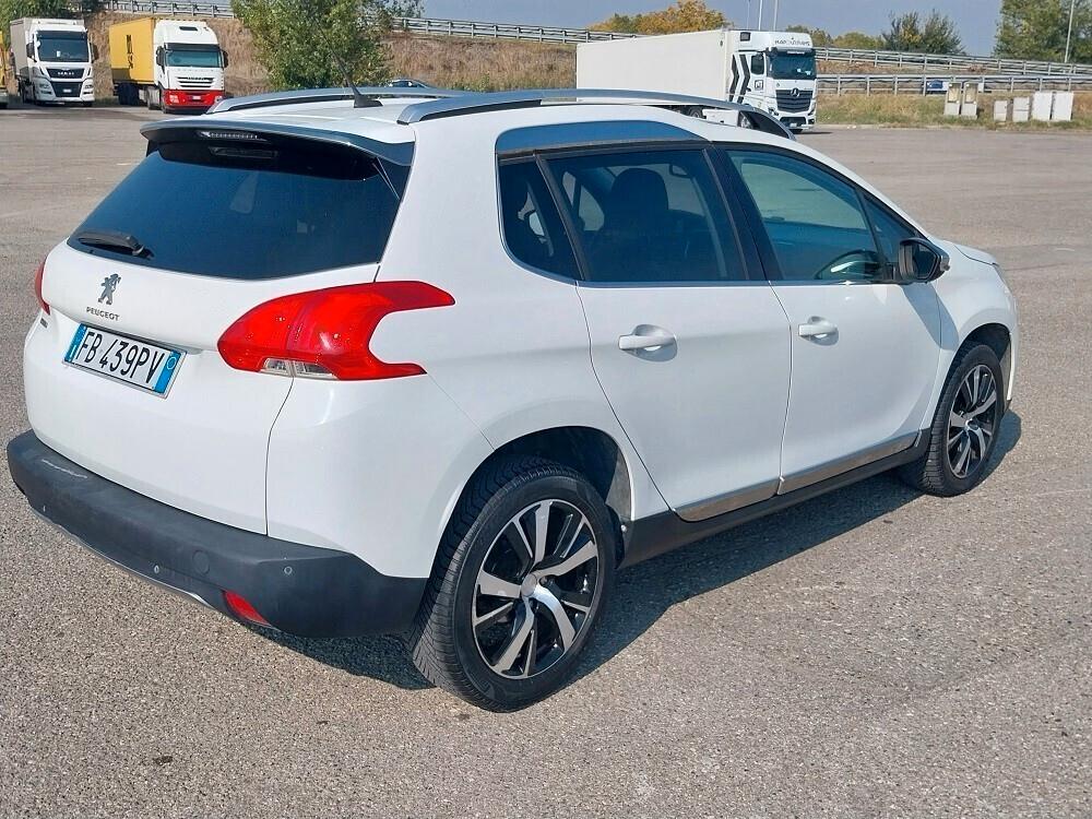 Peugeot 2008 BlueHDi 100 S&S Allure