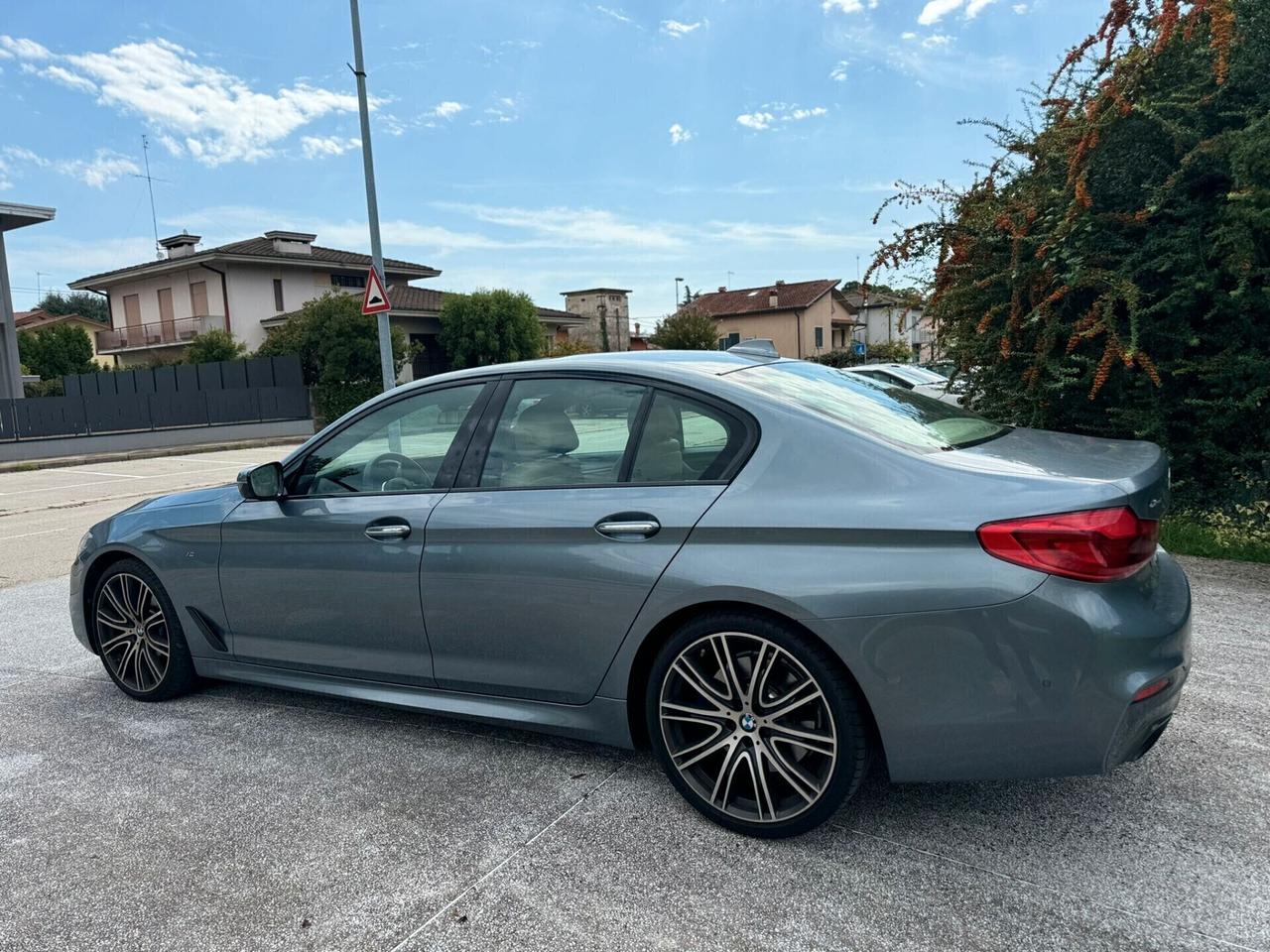 Bmw 530 30d xDrive Msport (195 kW) – 265 CV