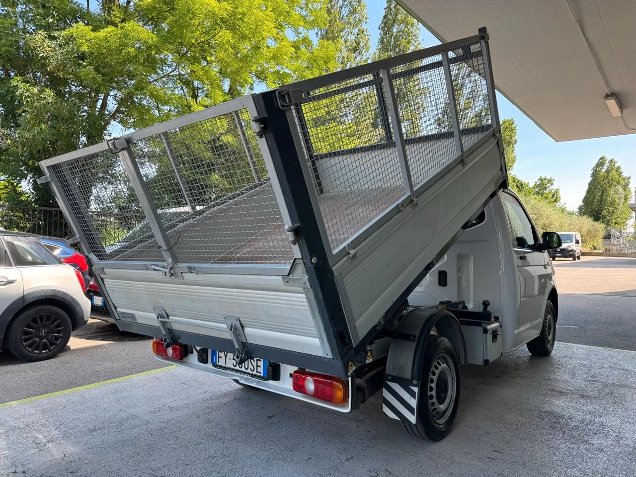 Volkswagen T6 CASSONE TRILATERALE GARANZIA 24 MESI