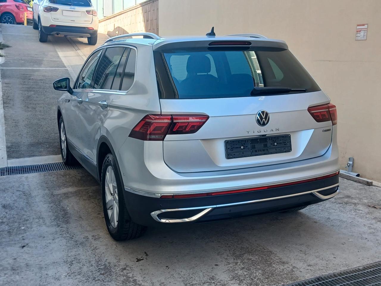 Volkswagen Tiguan 2.0 TDI 150 CV SCR DSG 4MOTION Elegance