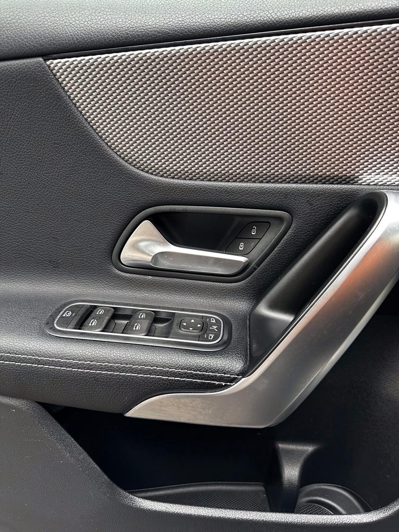 Mercedes-benz A 180 d Automatic Sport neopatentati