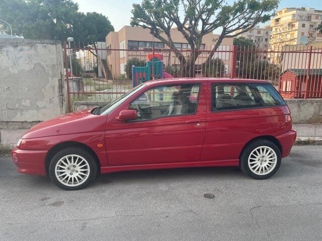 Alfa Romeo 145 per ricambi intera