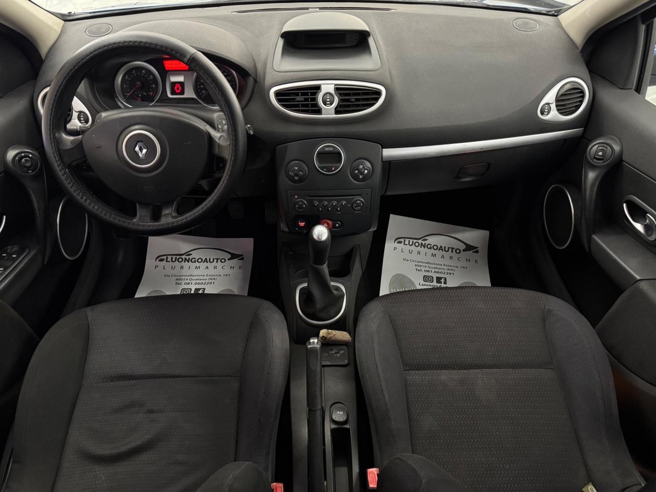Renault Clio 1.2 16V Luxe-Full Optional