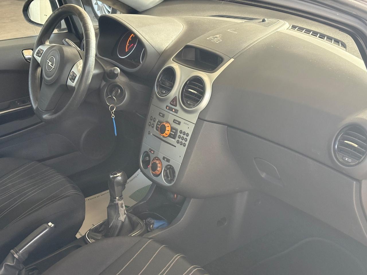 Opel Corsa 1.2 80CV 5 porte GPL-TECH Edition