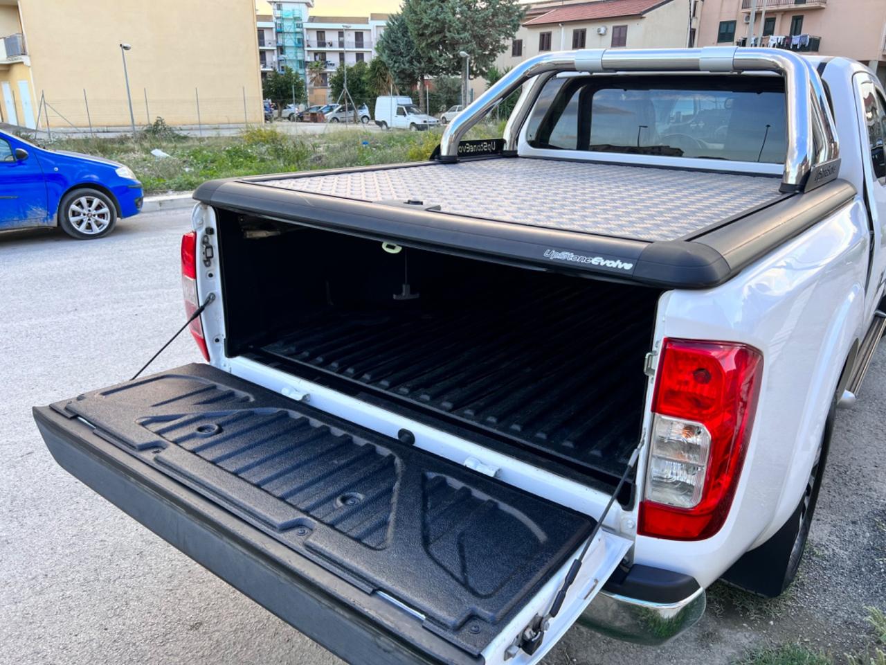 Nissan Navara N connecta