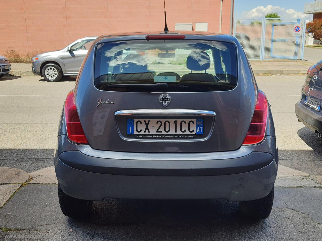 LANCIA Ypsilon 1.2