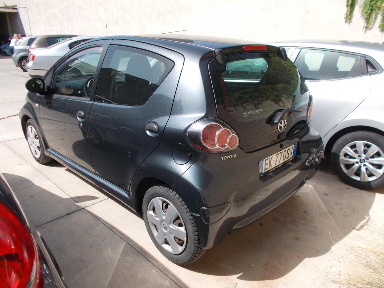 Toyota Aygo 1.0 12V VVT-i 5 porte Lounge