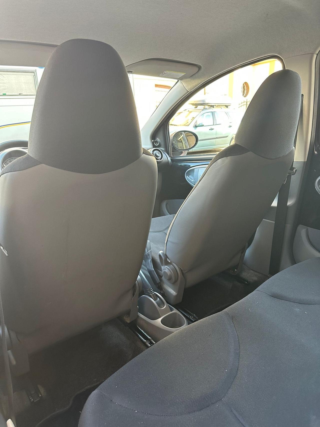 Toyota Aygo 1.0 12V VVT-i 5 porte Sol Connect