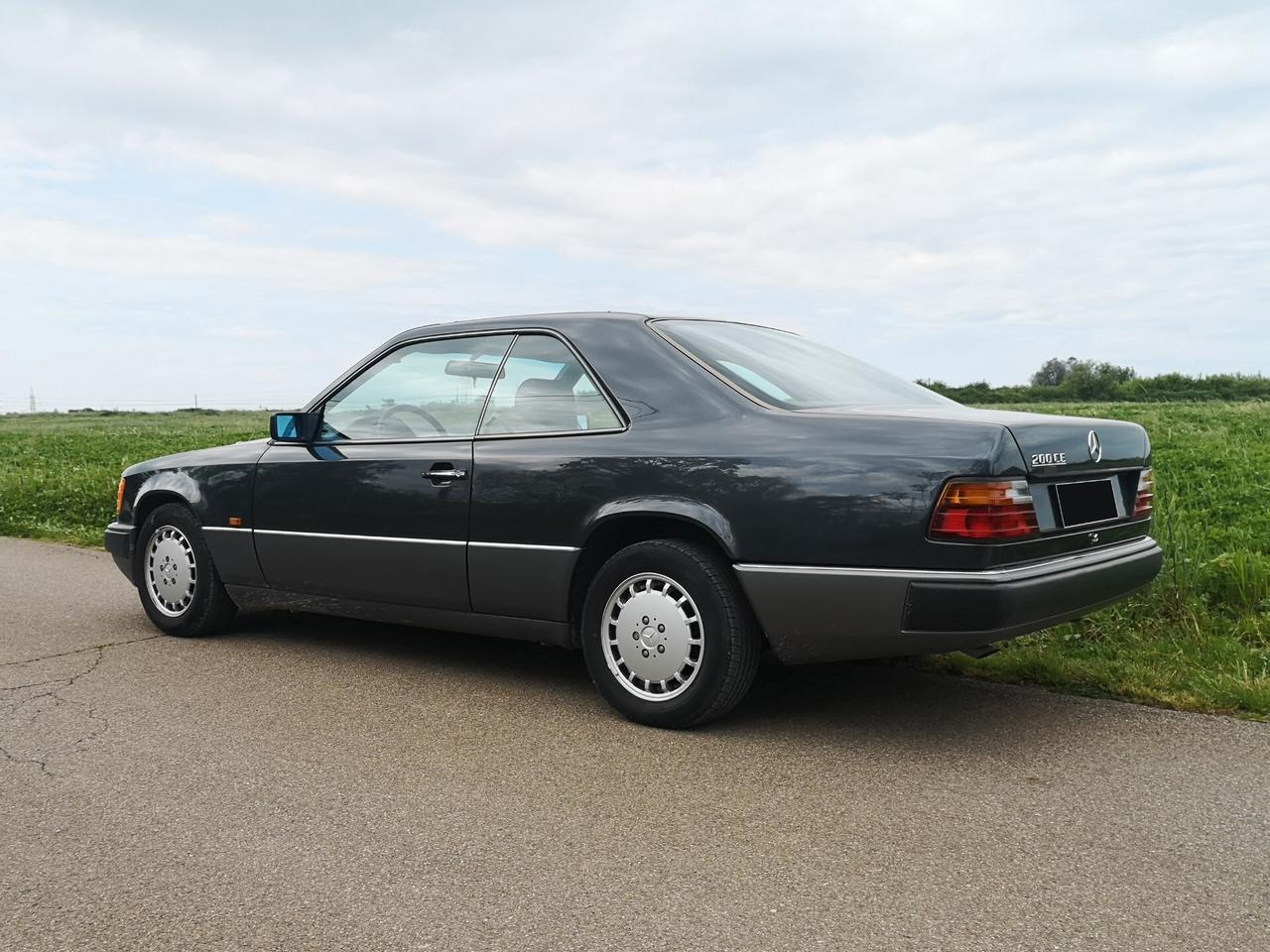 Mercedes-benz CE 200 W124