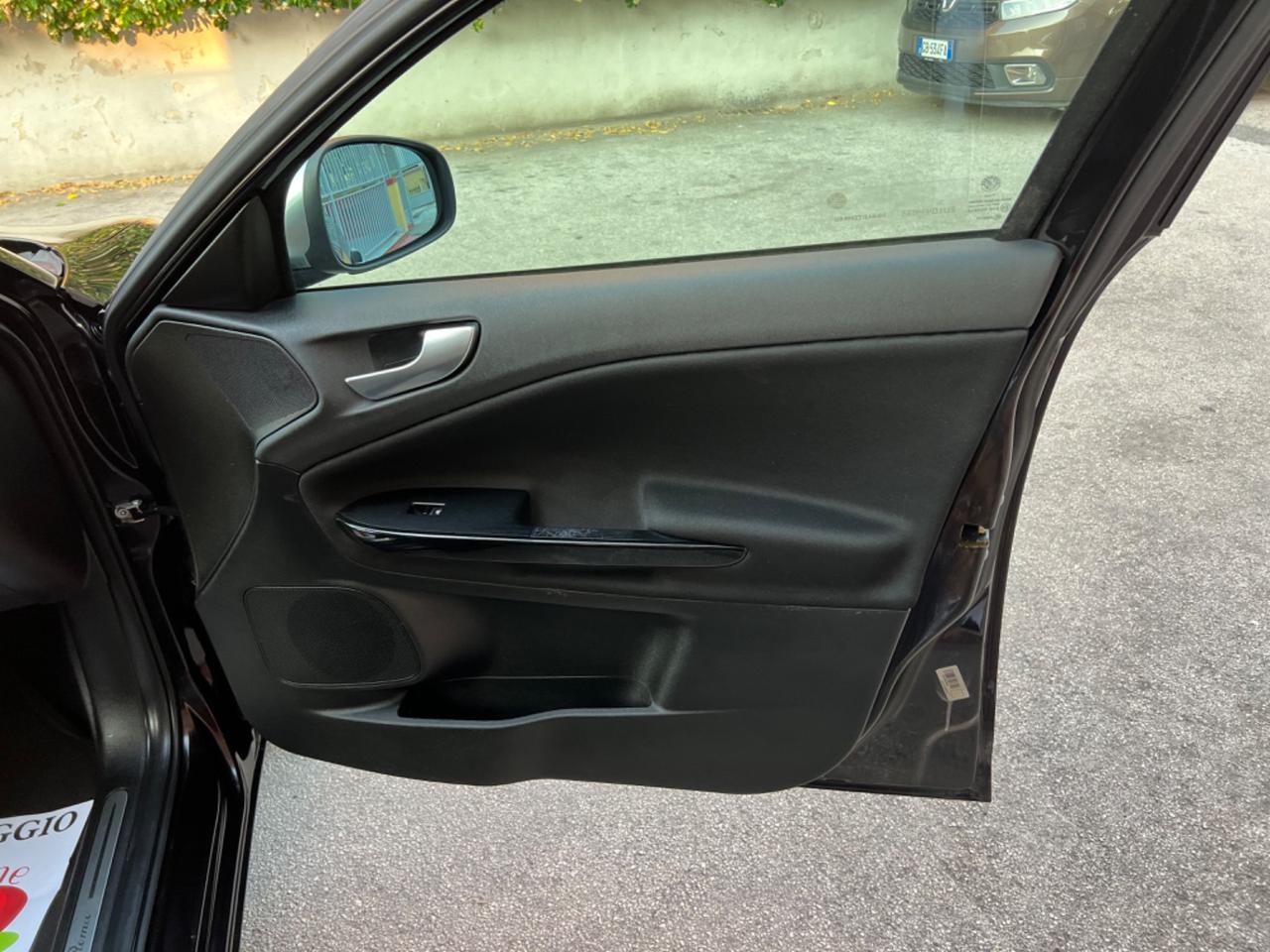 Alfa Romeo Giulietta 1.6 JTDm-2 105 CV Progression