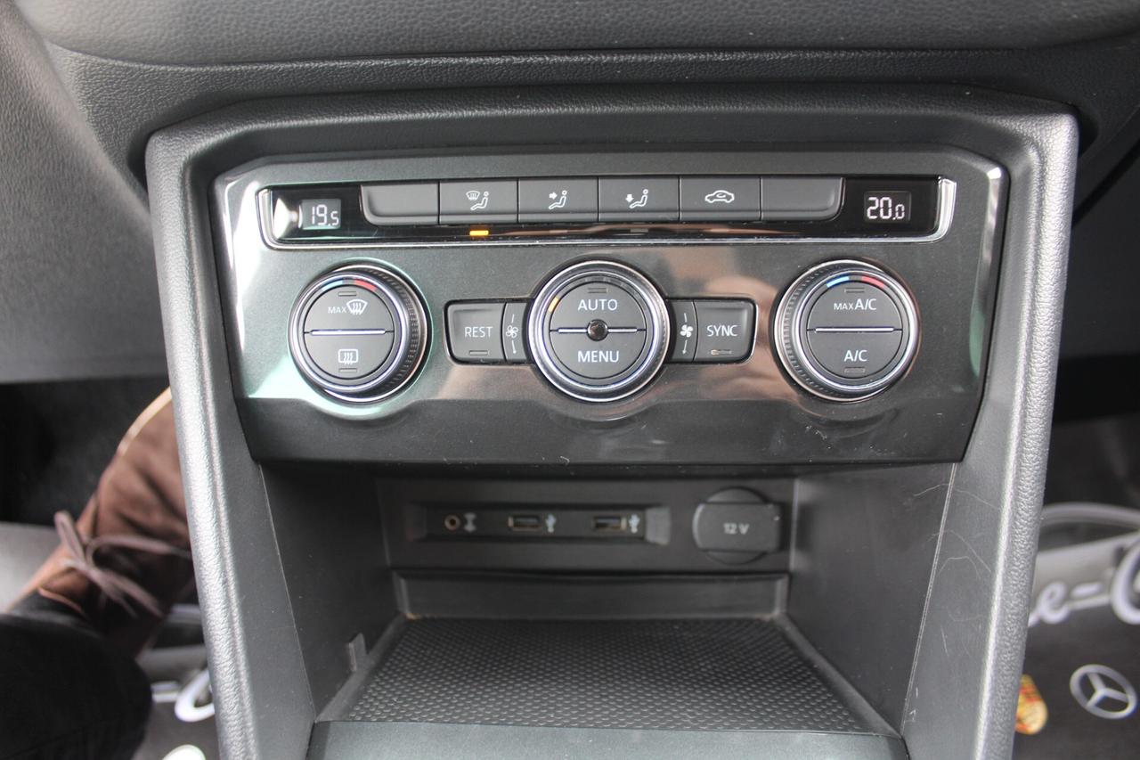 Volkswagen Tiguan 2.0 TDI SCR DSG Business BlueMotion Technology